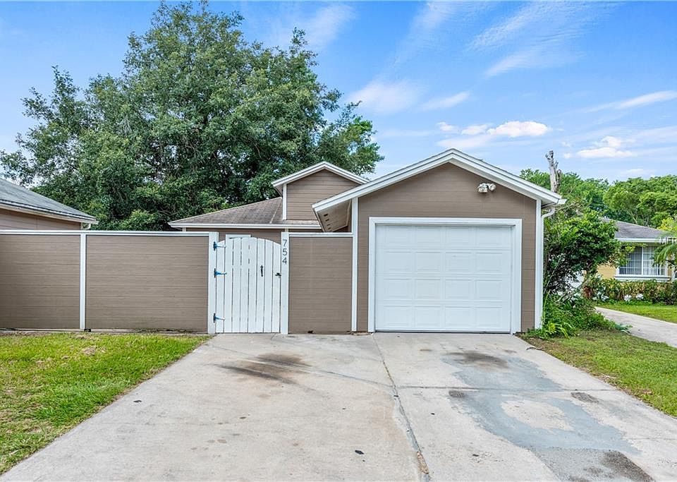 1st image of 754 Ashley Ln