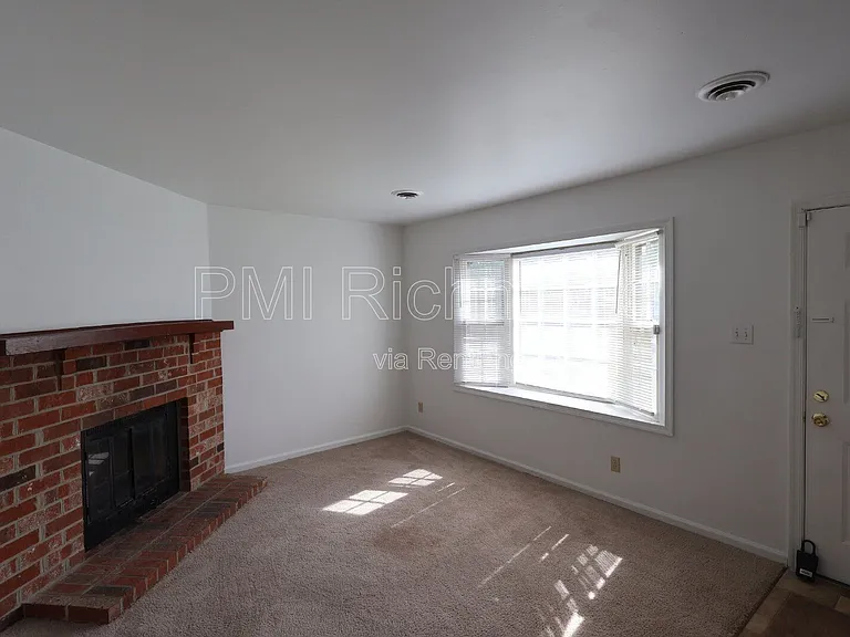 7843 Provincetown Dr — Photo 4
