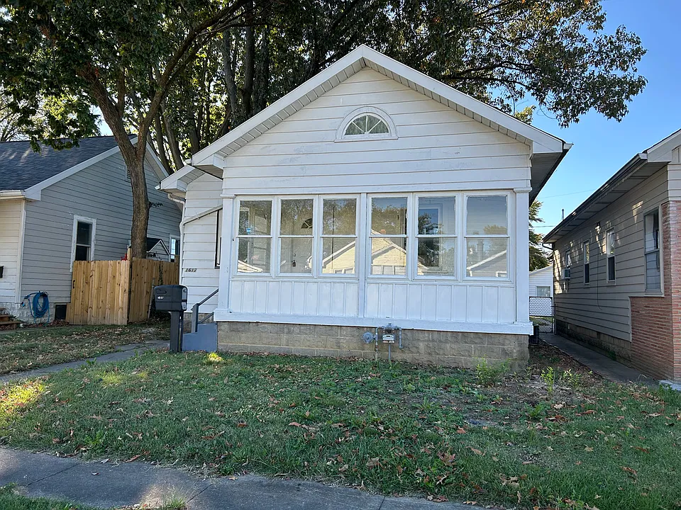 1617 E Indiana St