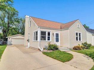 1449 Garland St, Green Bay, WI 54301