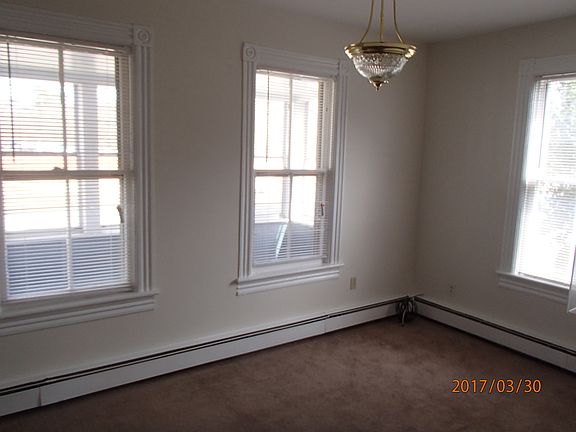 3rd image of 30 Pine St