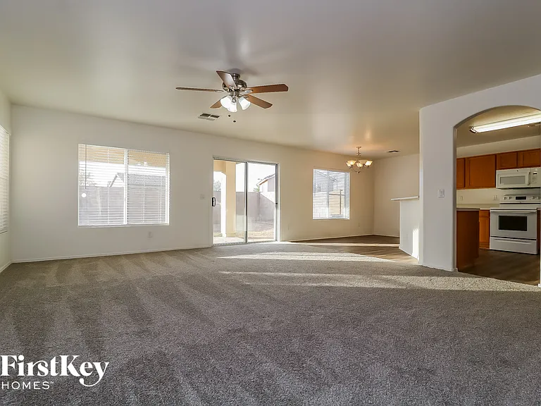 22031 W Solano Dr — Photo 3