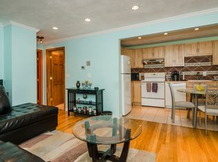 135 Inman St #5, Cambridge, MA 02139