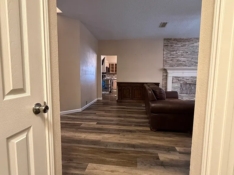 4610 Bay Point Dr — Photo 11