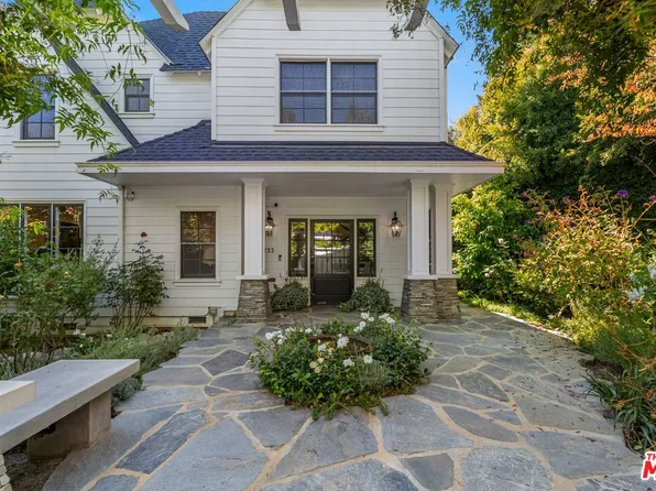 233 S Saltair Ave, Los Angeles, CA 90049