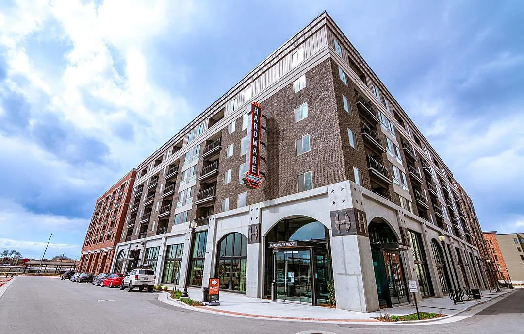 Hardware Apartments — Photo 4