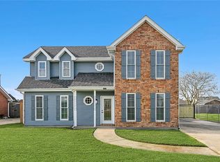 2904 Moss Ln, Violet, LA 70092