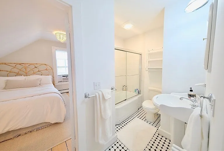 82 Center St — Photo 22