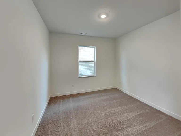 842 Holmdale Dr — Photo 13