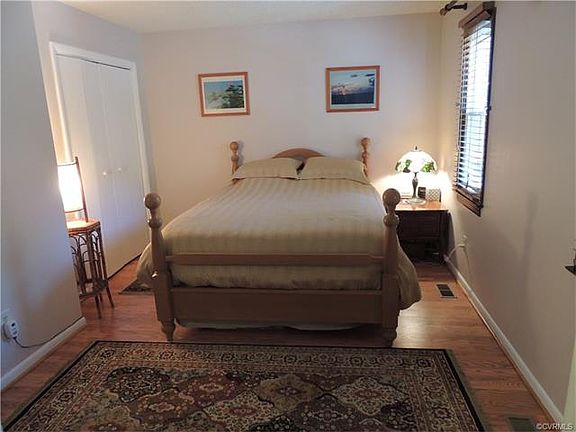 5th image of 9307 Windwood Ct