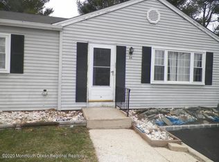 1A Primrose Ln, Jackson, NJ 08527