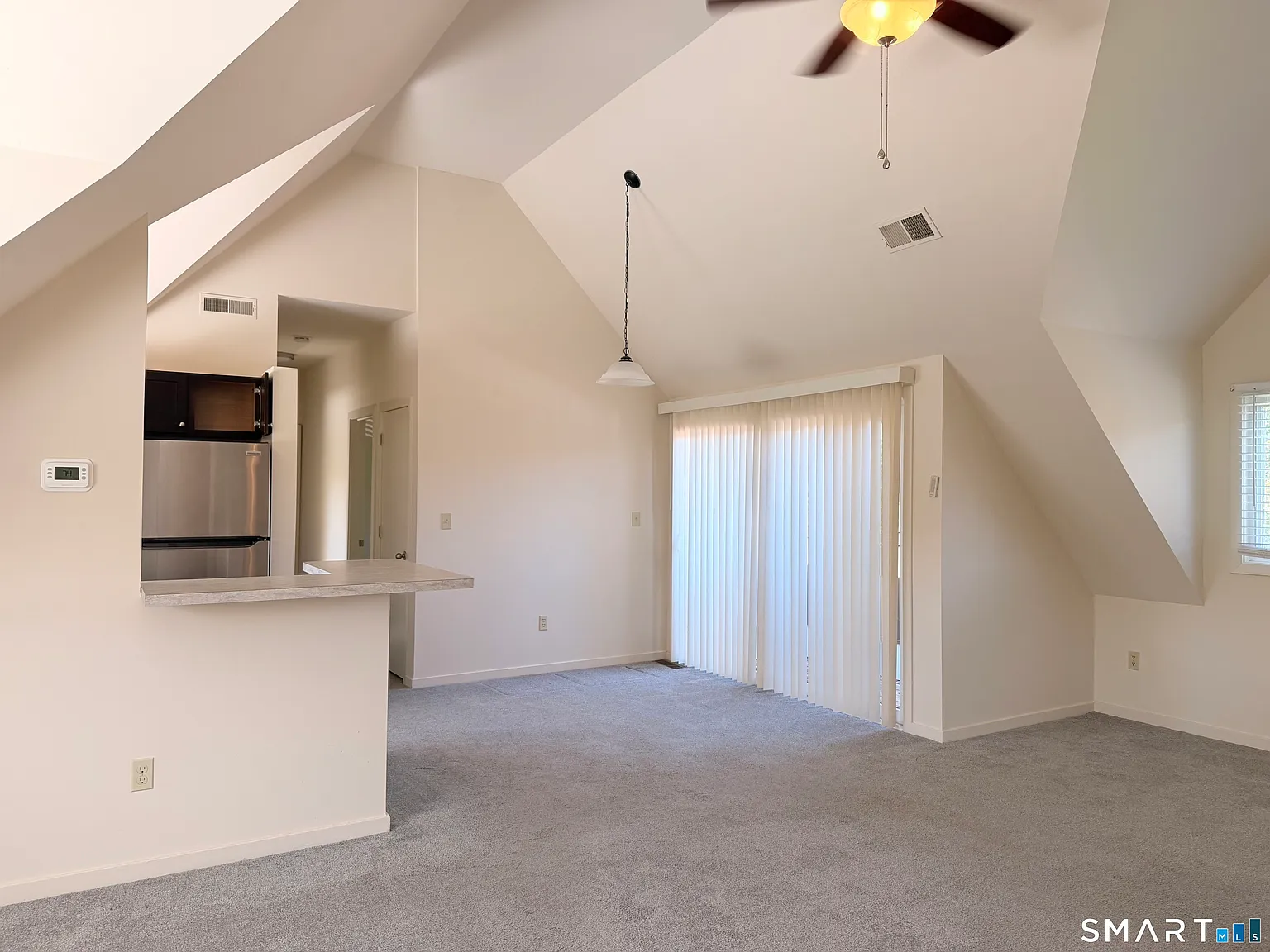 2 bed, 2.0 bath, 1275 sqft, $2,685 — Photo 3
