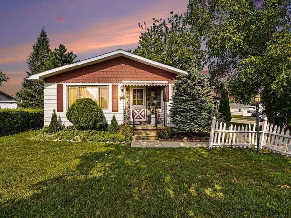 2402 S Lincoln St, Bay City, MI 48708