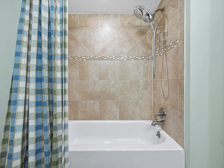 2800 N Ocean Dr #A17B — Photo 29