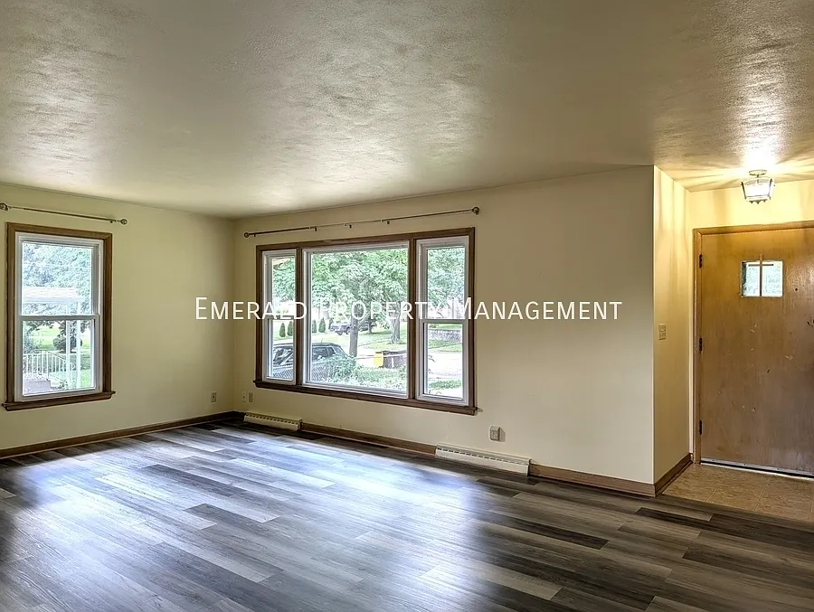 2 bed, $1,925 — Photo 3