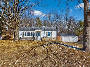 1808 Hillview Ln SE, Rochester, MN 55904