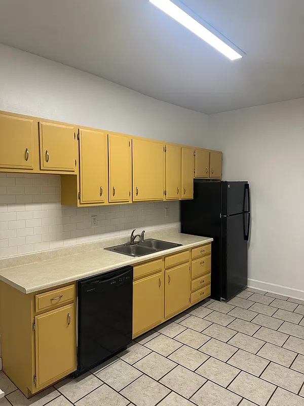 2 bed, 1.0 bath, 800 sqft, $850 — Photo 3
