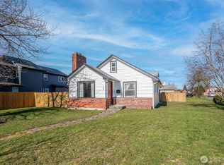929 E 57th St, Tacoma, WA