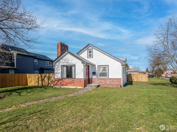 929 E 57th Street, Tacoma, WA 98404