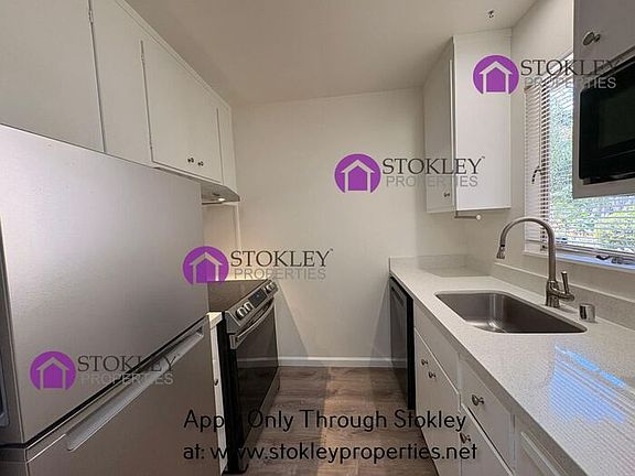 4th image of 1411 Creekside Dr APT 2