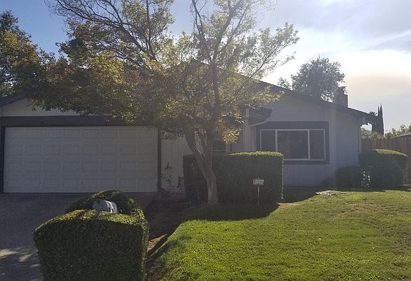 2nd image of 6731 Old Oak Ct