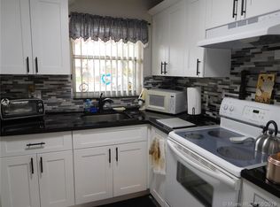 2750 W Sunrise Lakes Dr W #102, Fort Lauderdale, FL 33322