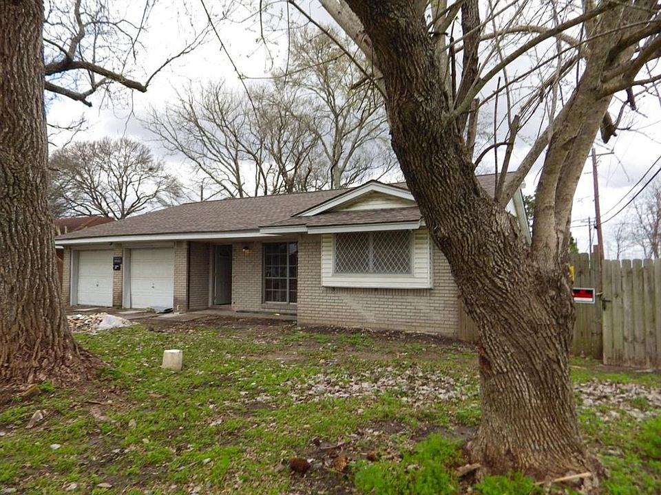 1st image of 4602 Trail Lake Dr