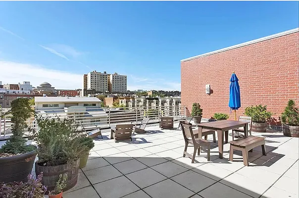 Rented by Compass | media 12