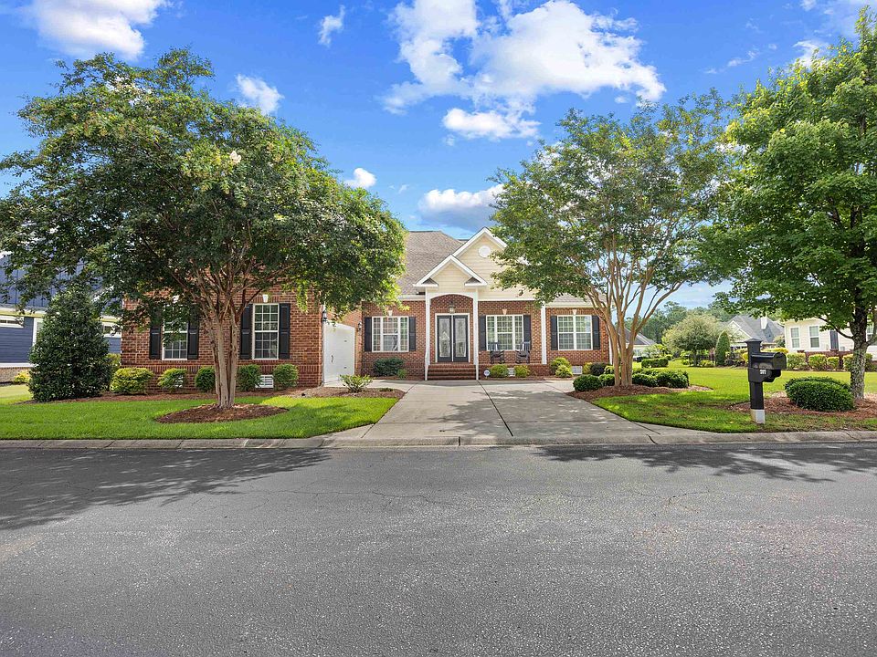 1st image of 207 Minnow Ln.