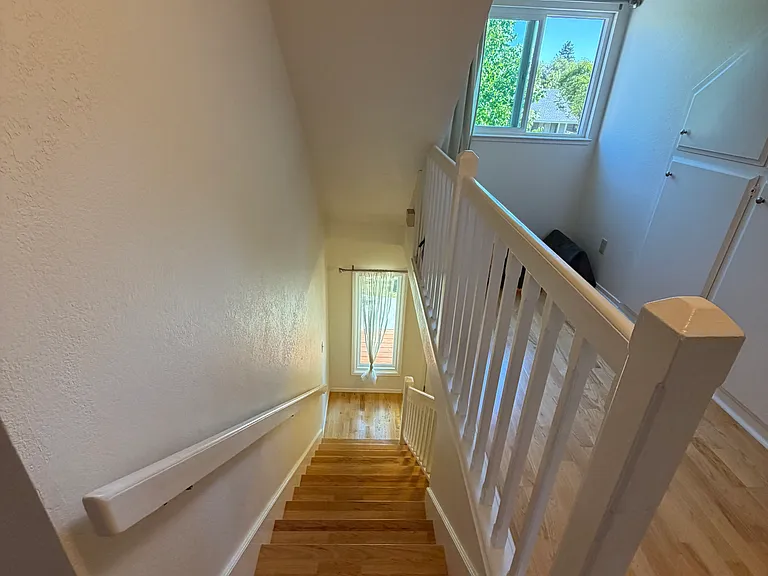 580 Teresa Ct — Photo 8