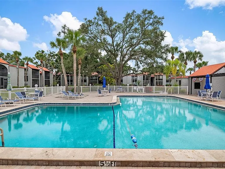 3223 Beneva Rd #101 — Photo 33