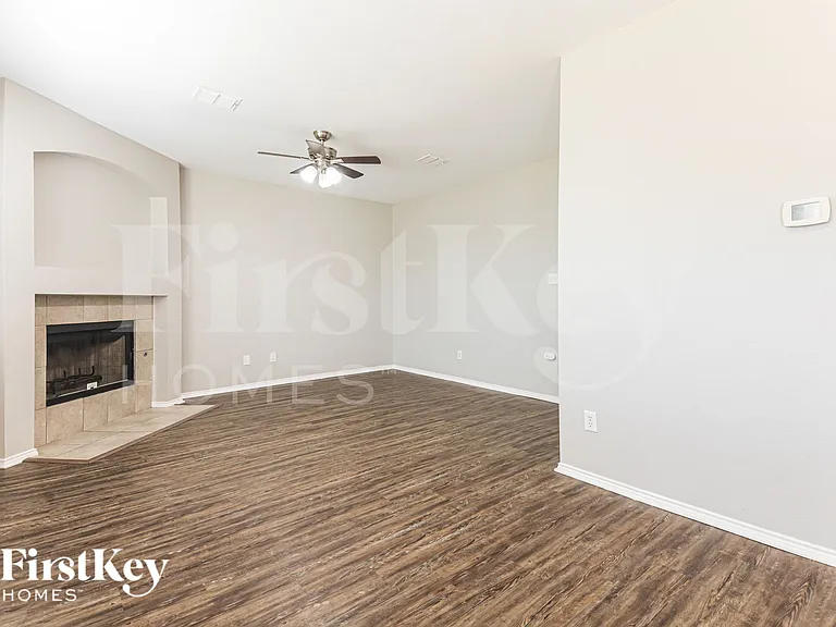 1412 Pine Ridge Rd — Photo 8