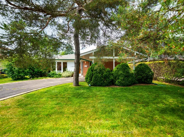 198 Bartley Bull Pkwy, Brampton, ON L6W 2K7