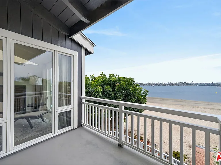 6819 E Ocean Blvd — Photo 35