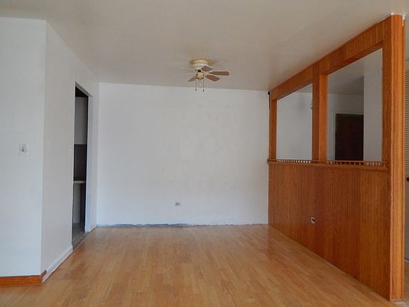 5th image of 5506 Lincoln Ave Unit 222