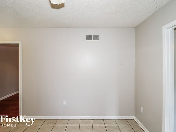 5th image of 6660 Bainbridge Dr