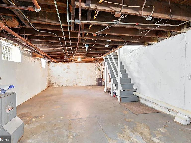 732 W Railroad Ave — Photo 32