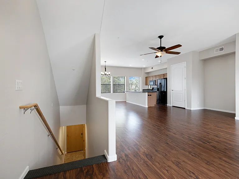 4747 E Culver St — Photo 8