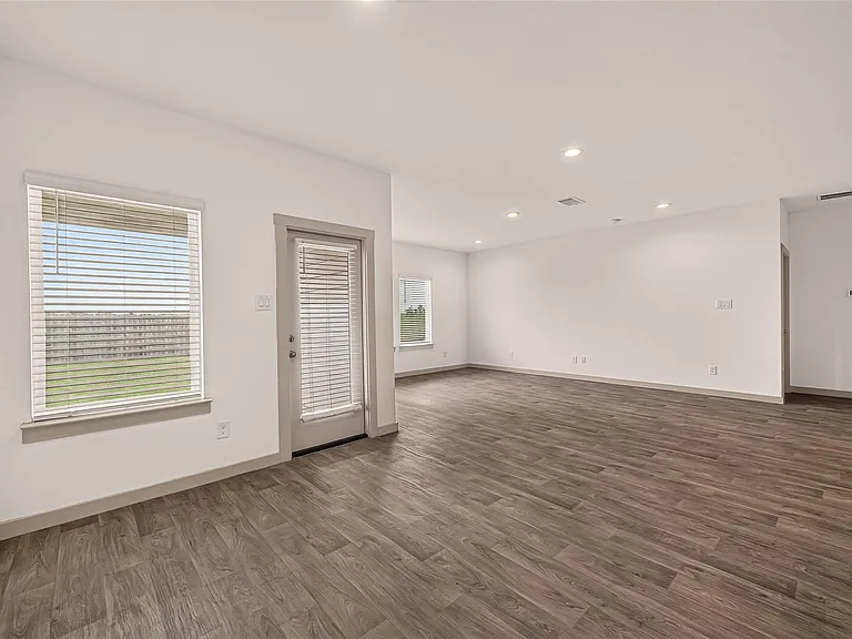6903 Green Embers Ln — Photo 13