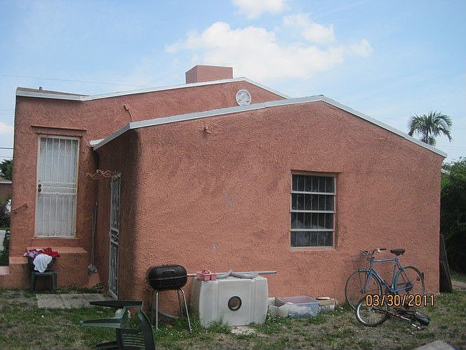 2nd image of 1140 NW 59th St