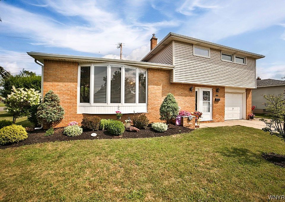 1st image of 111 Santin Dr