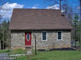 8250 Michaux Dr, Fayetteville, PA 17222