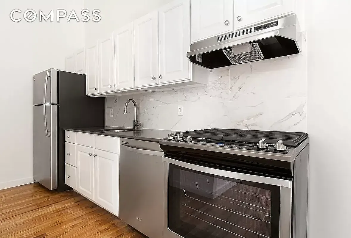 204 Huntington Street — Photo 2