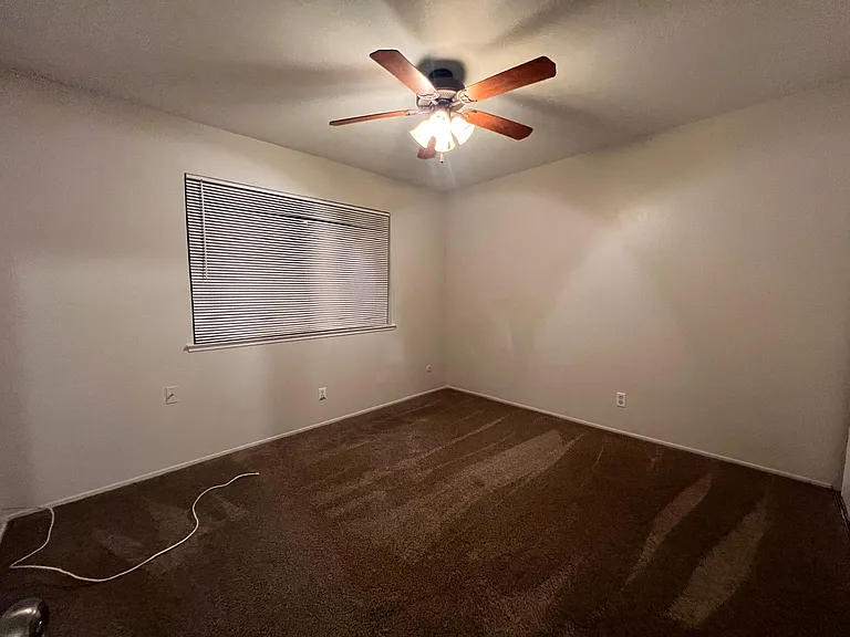 4727 N Cedar Ave #102 — Photo 18
