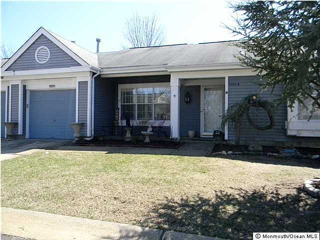1st image of 1042 Canterbury Drive #B