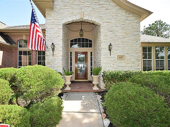 2nd image of 407 Wisdom Woods Ct