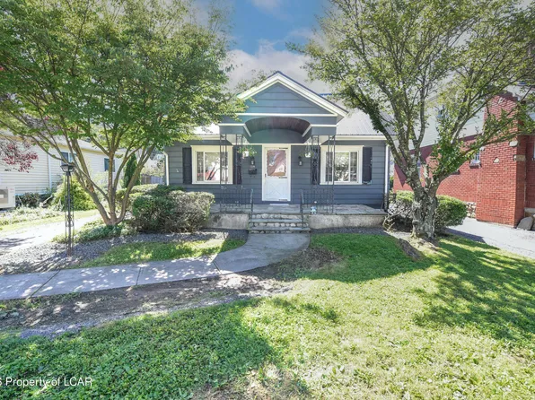 229 Carverton Rd, Trucksville, PA 18708