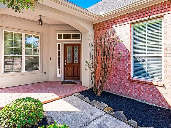 5th image of 20822 Avery Cove Ln