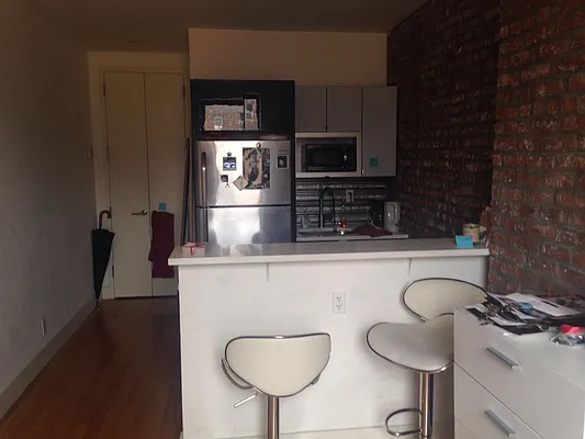 Rented by Owen Olivier, LREB | media 35