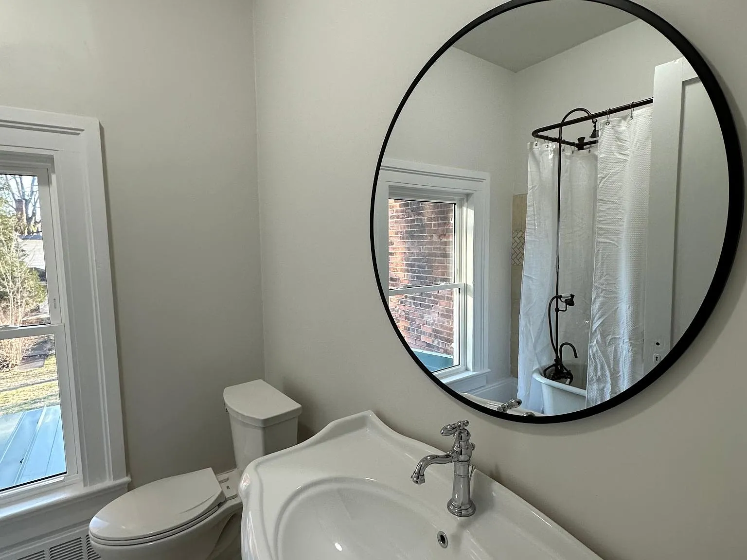 1 bed, 1200 sqft, $1,800 — Photo 1